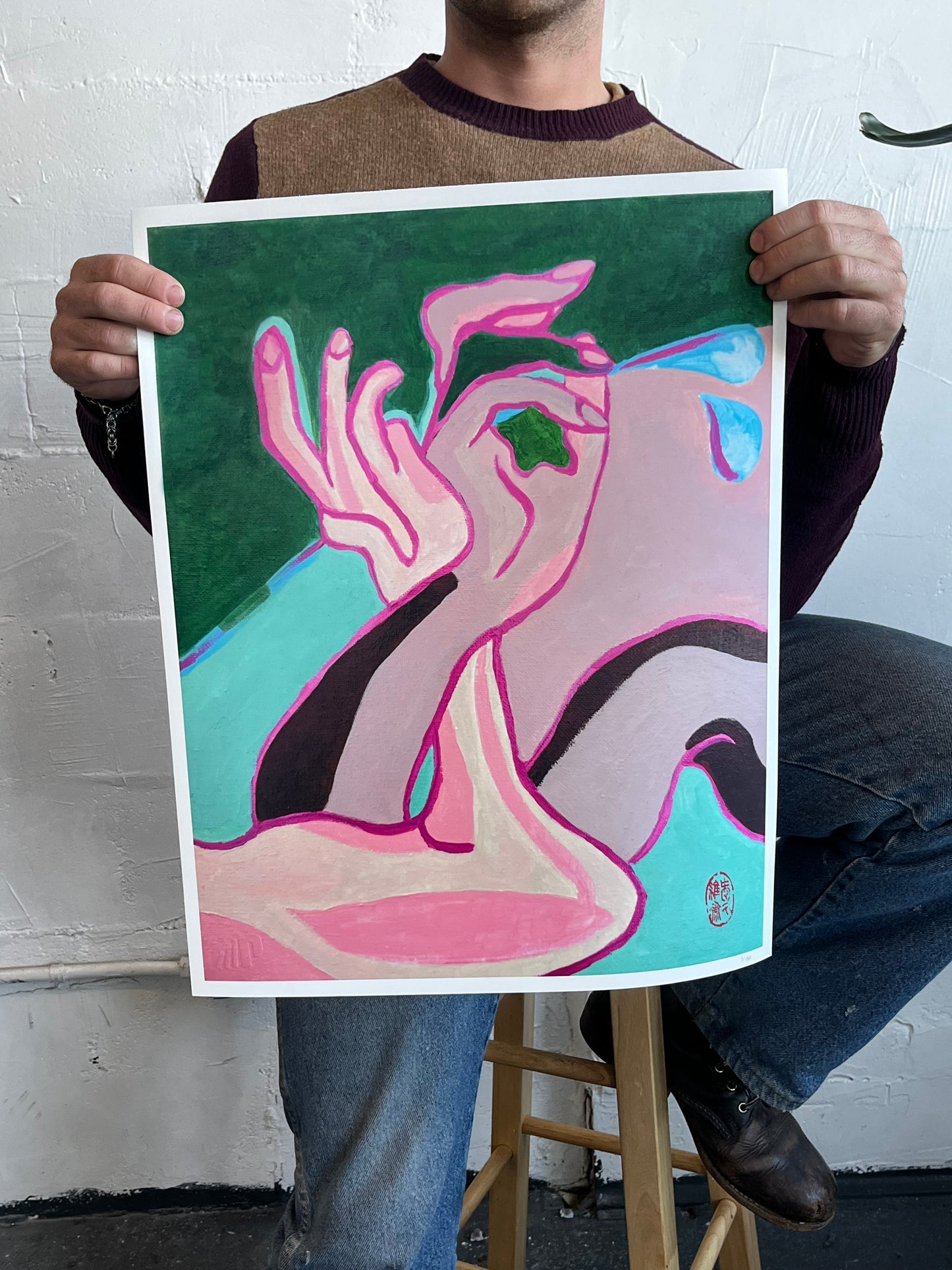 Ivy Wu - "Interwinding Hands-Spray"