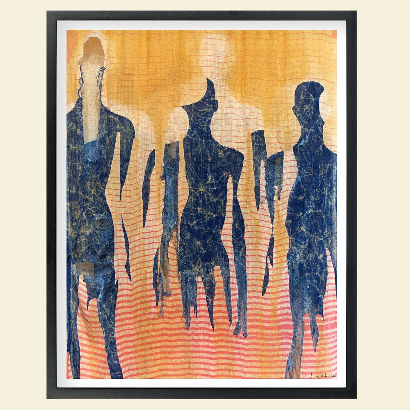 Leia Genis - "Between The Lines"
